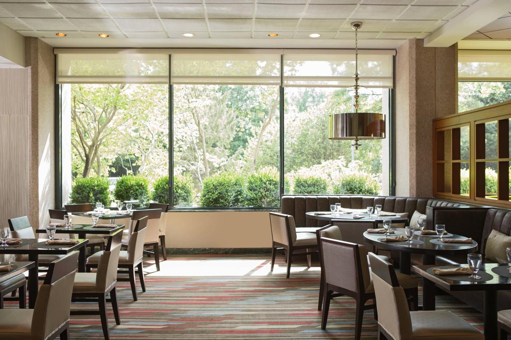 Washington Dulles Marriott Suites Herndon Bagian luar foto