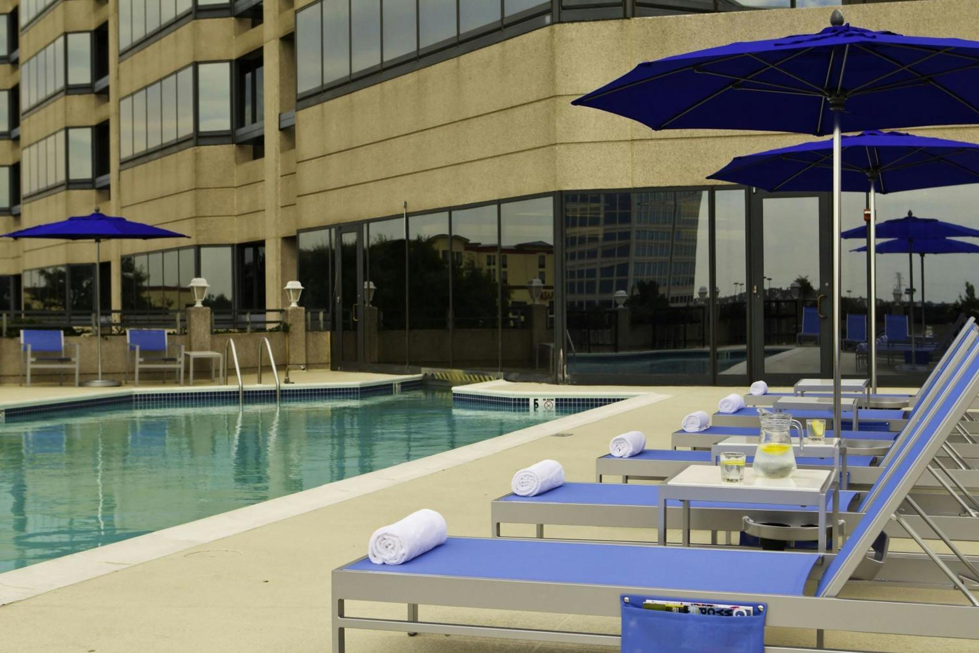 Washington Dulles Marriott Suites Herndon Bagian luar foto