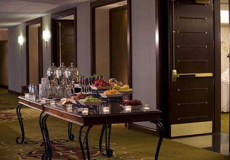 Washington Dulles Marriott Suites Herndon Bagian luar foto