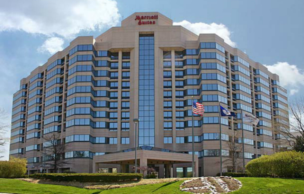 Washington Dulles Marriott Suites Herndon Bagian luar foto